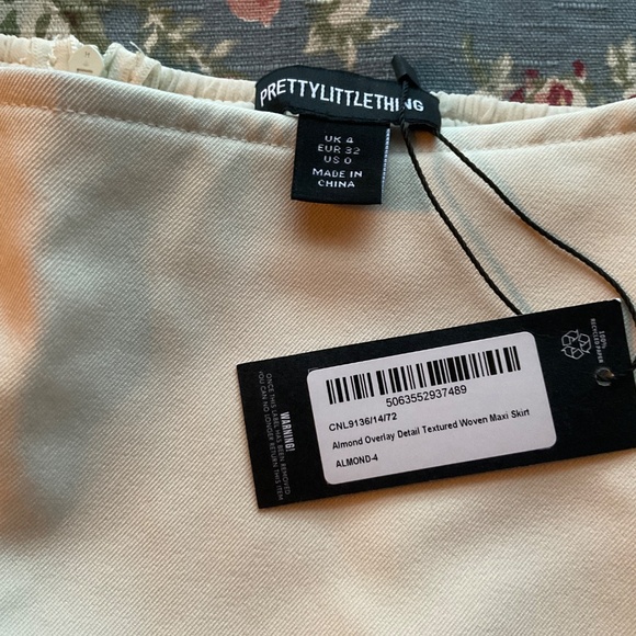 NWT PrettyLittleThing ALMOND OVERLAY DETAIL TEXTURED WOVEN MAXI SKIRT Size 4 - Picture 6 of 7
